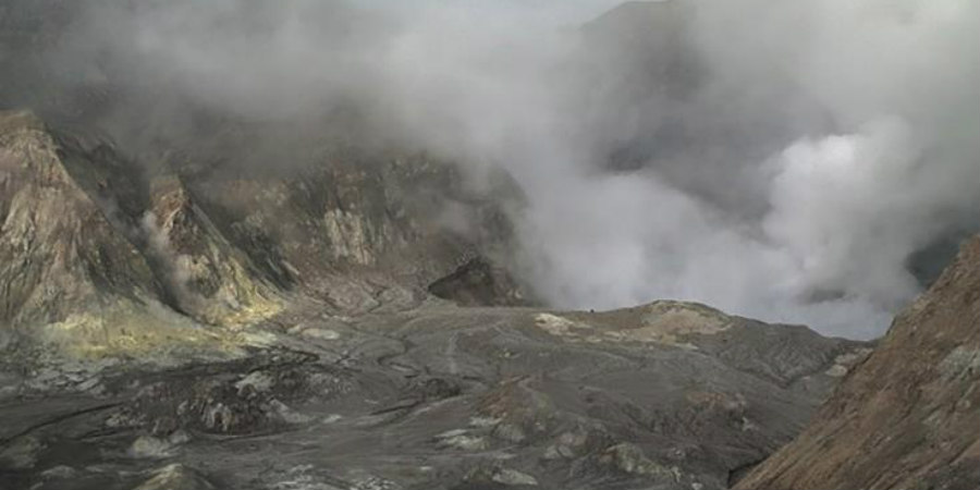 Στους πέντε μέχρι στιγμής οι νεκροί από την έκρηξη του ηφαιστείου Ουακατάνε